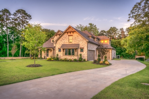 How to choose the best luxury home in your budget