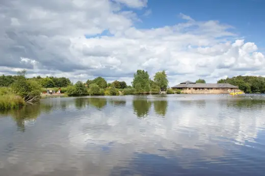 Drumpellier Country Park water