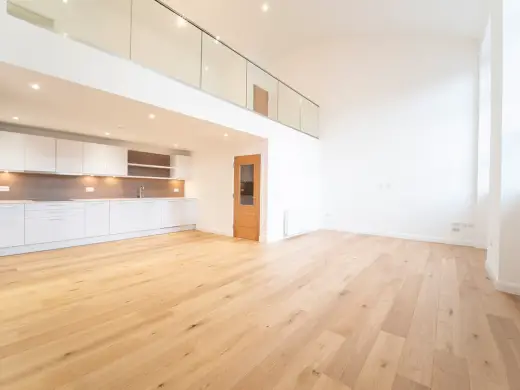 North Kelvin Apartments, Shakespeare Street interior