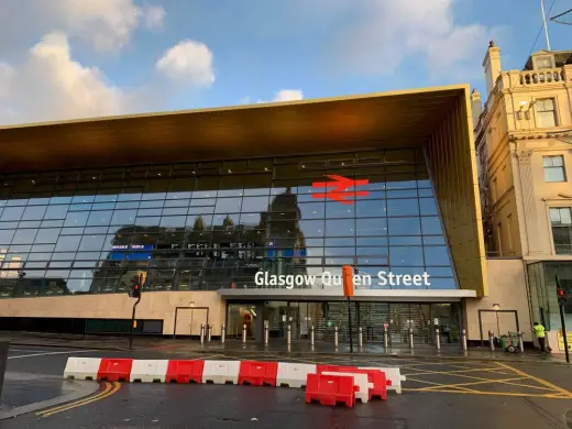 Queen Street Station Glasgow building facade