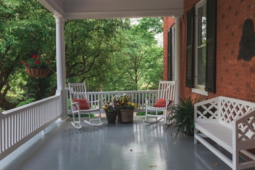4 Tips to Getting the Best Front Porch Railings