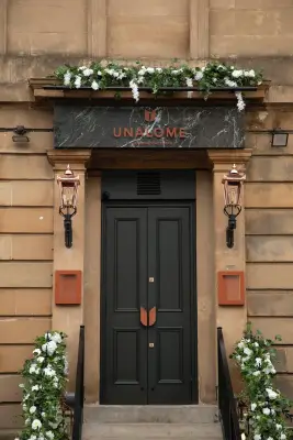 Unalome Finnieston restaurant Glasgow entry