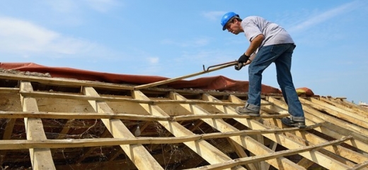 Things to keep in mind when hiring professional roofers