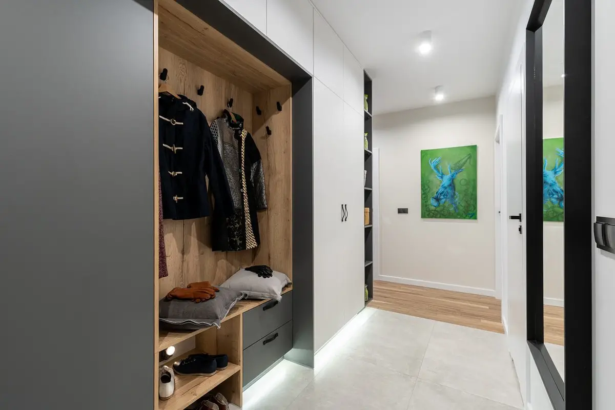 A wardrobe to fit home design DIY guide