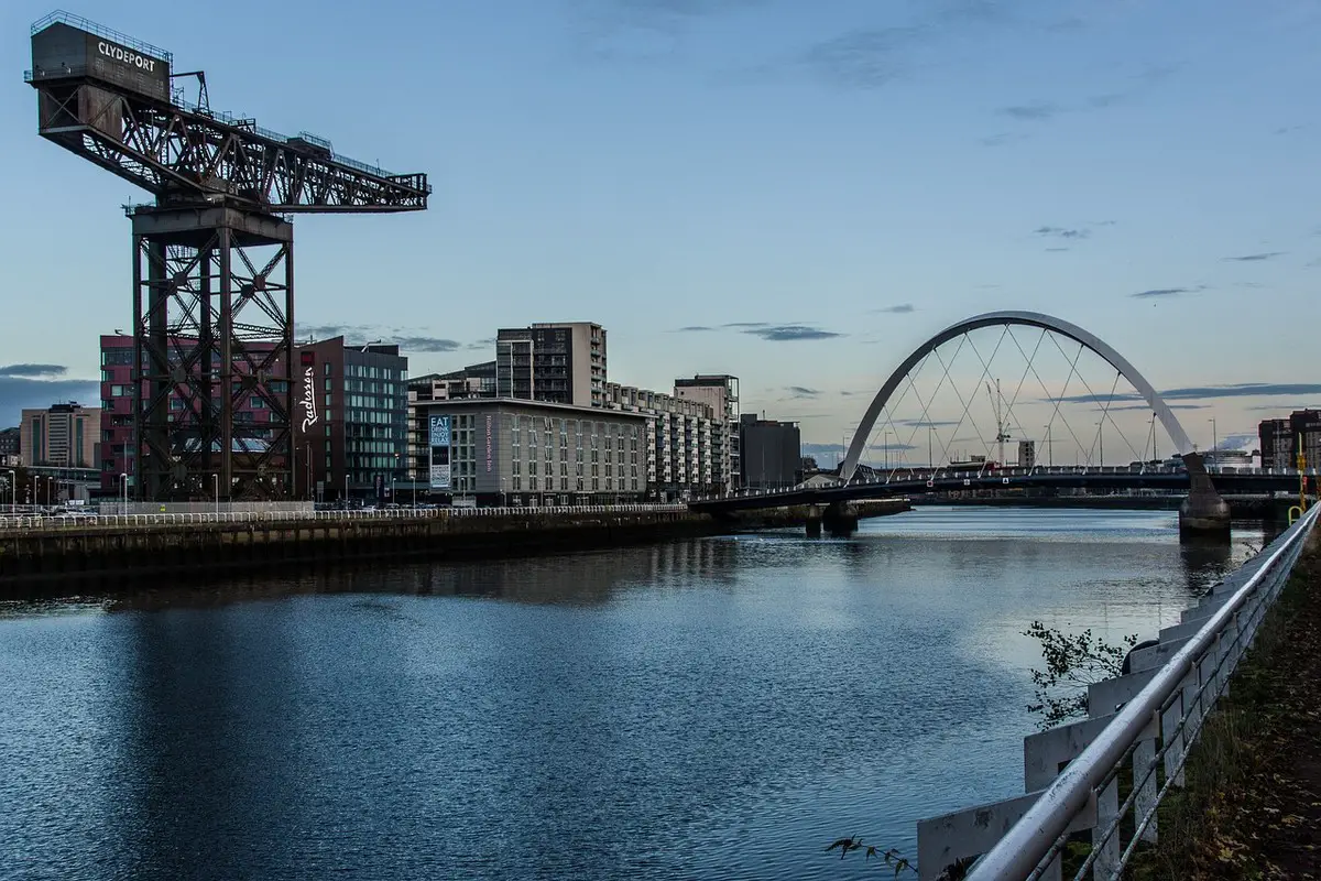 Glasgows Architecture Wonders - River Clyde buildings