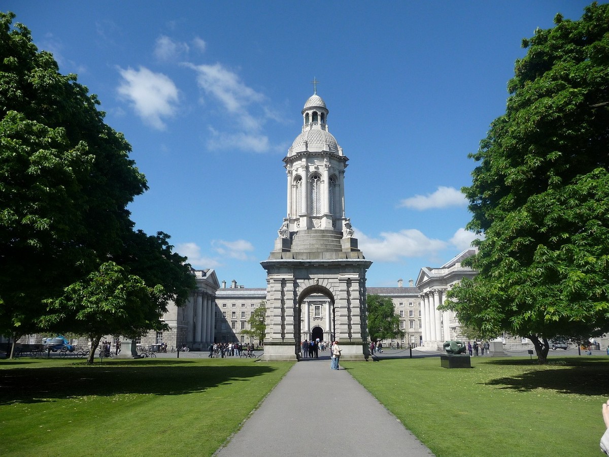 Dublin Architecture Marvels: Building Consultancy Role