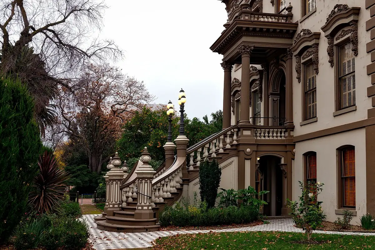 Professional cleaning for historic homes