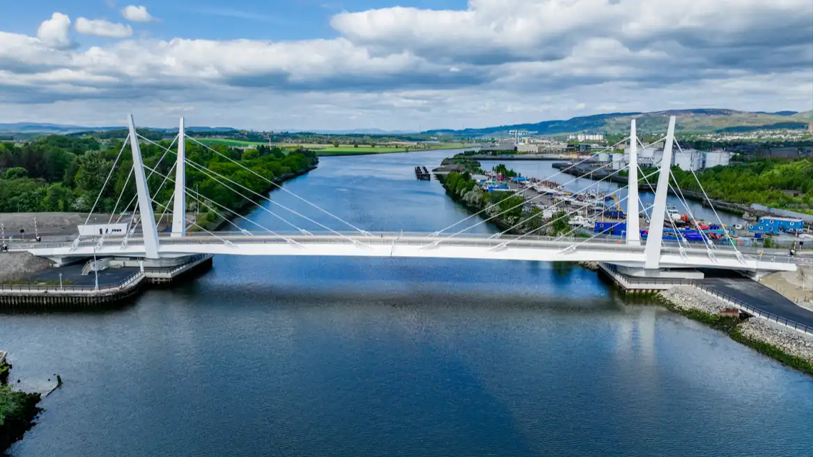 Renfrew Bridge, opening road crossing over River Clyde