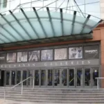 Buchanan Galleries entrance doors steps